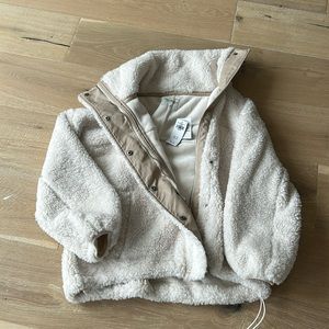 Abercrombie nwt Sherpa cocoon jacket